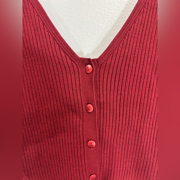 Madewell The Signature Knit Button-Front Sweater Tank Garnet Small Basic Solid - Picture 8 of 8